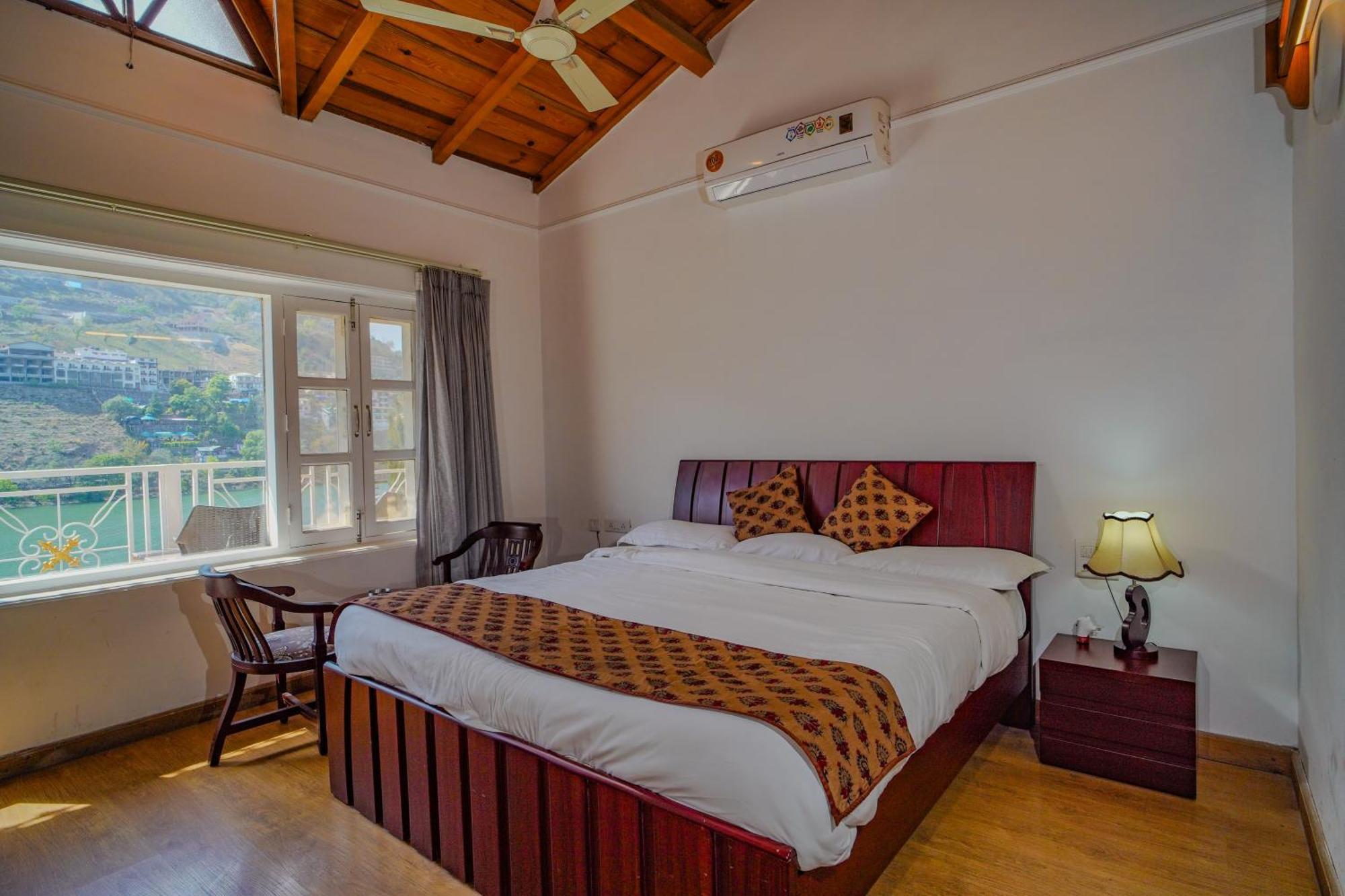 Neelesh Inn- A Luxury Lake View Hotel- 20 Kms From Nainital Bhīm Tāl Exterior foto
